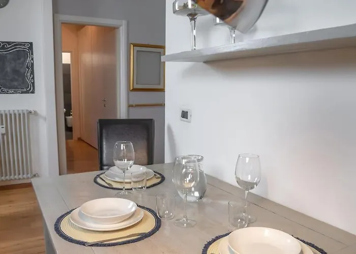 Tridenthome 5 Min From Station & Free Wifi Lejlighed